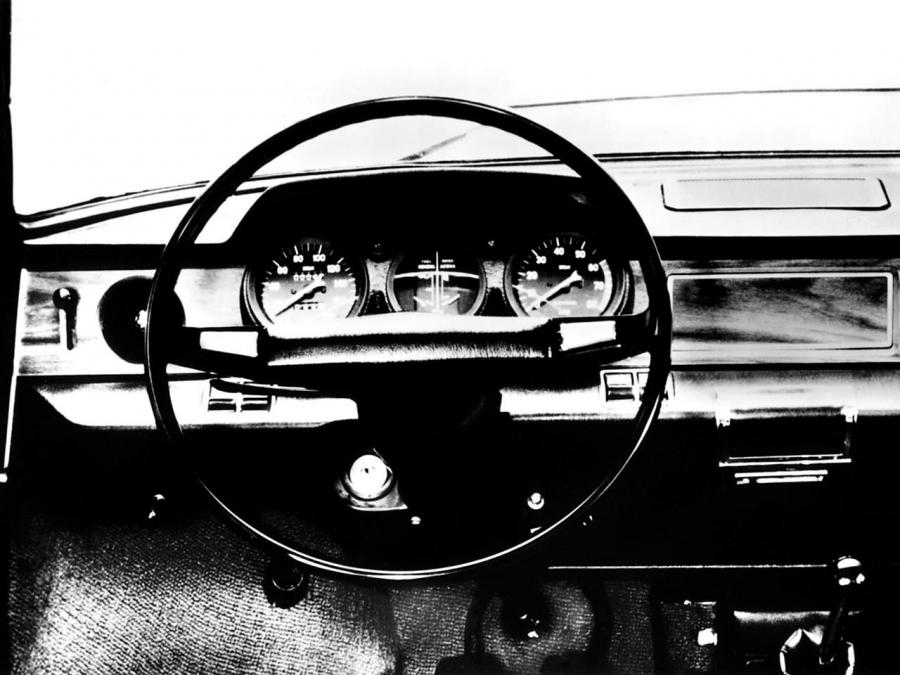 Панель приборов Autobianchi A111 1969 года  (фото 9 из 13)